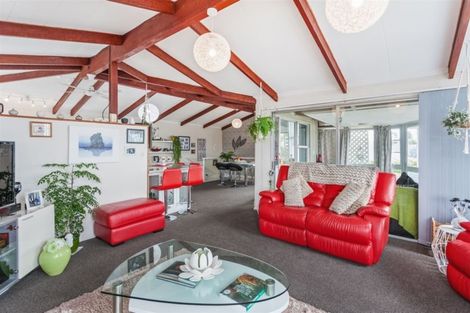 Photo of property in 41 Main Road, Redcliffs, Christchurch, 8081