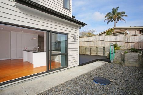 Photo of property in 21 Francesco Drive, Karaka, Papakura, 2113