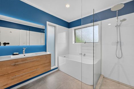 Photo of property in 27 Amorino Drive, Red Beach, 0932