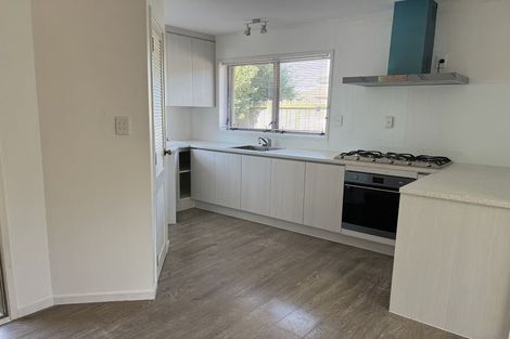 Photo of property in 2/15 Golfland Drive, Golflands, Auckland, 2013