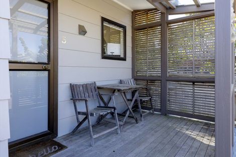 Photo of property in 5 Kempton Place, Richmond Heights, Taupo, 3330