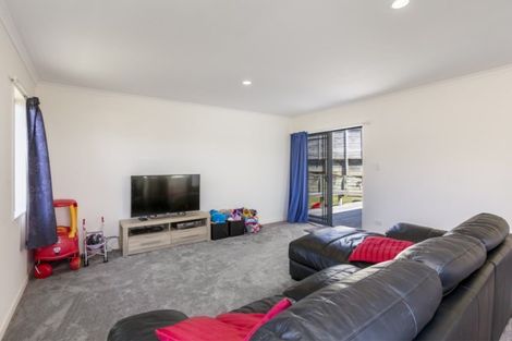 Photo of property in 55 Tindalls Bay Road, Tindalls Beach, Whangaparaoa, 0930