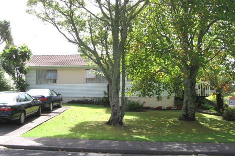 Photo of property in 8 Jenelin Road, Glendene, Auckland, 0602