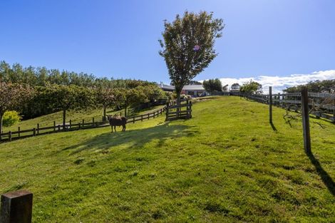 Photo of property in 205 Taylors Road, Otaki, 5583