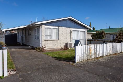 Photo of property in 46 Allardice Street, Dannevirke, 4930