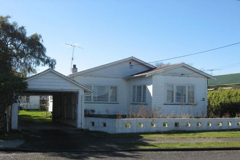 Photo of property in 5 Seddon Street, Carterton, 5713