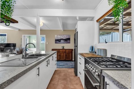 Photo of property in 61 Hillcrest Road, Hatfields Beach, Orewa, 0931