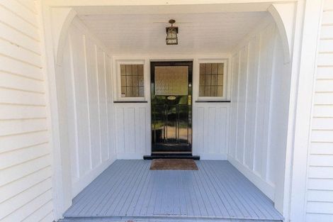 Photo of property in 16 Grey Street, College Estate, Whanganui, 4500