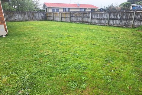 Photo of property in 72 Sutton Crescent, Papakura, 2110
