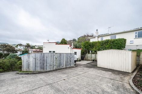 Photo of property in 58 Lincoln Avenue, Tawa, Wellington, 5028