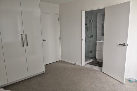 Photo of property in 9b Poruru Close, Papakura, 2110