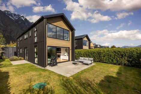 Photo of property in 25 Double Cone Road, Jacks Point, Queenstown, 9371