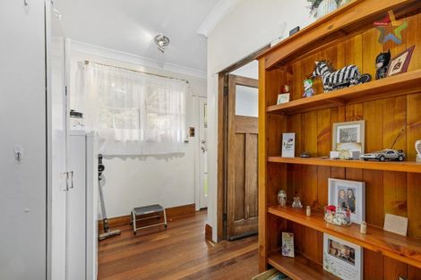 Photo of property in 457 Stokes Valley Road, Stokes Valley, Lower Hutt, 5019