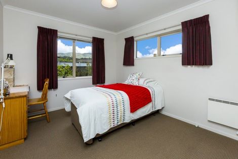Photo of property in 34 Sunstone Crescent, Brown Owl, Upper Hutt, 5018