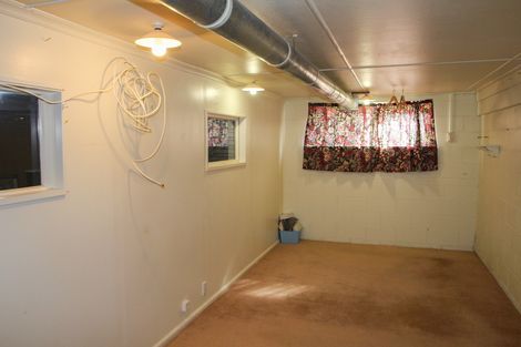 Photo of property in 39 Awamoa Road, Holmes Hill, Oamaru, 9401