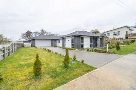 Photo of property in 14 Mary Street, Gore, 9710