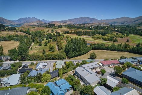Photo of property in 37 Cotter Avenue, Arrowtown, 9302