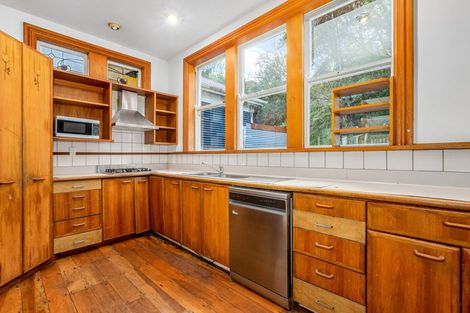 Photo of property in 42 Devon Street, Aro Valley, Wellington, 6021