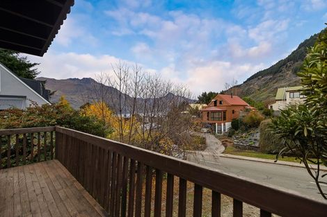 Photo of property in 257 Fernhill Road, Sunshine Bay, Queenstown, 9300