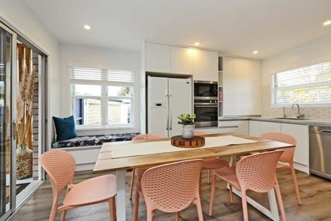 Photo of property in 78 Napier Road, Havelock North, 4130