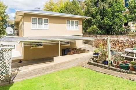 Photo of property in 3 Oakland Avenue, Saint Johns Hill, Whanganui, 4500