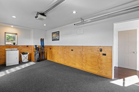 Photo of property in 27 Waverton Terrace, Churton Park, Wellington, 6037