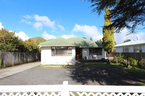 Photo of property in 26b Swanson Road, Henderson, Auckland, 0610