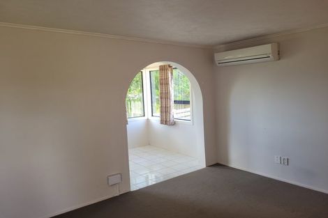 Photo of property in 43 Rathgar Road, Henderson, Auckland, 0610