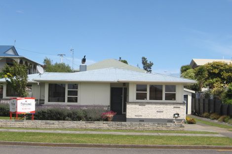 Photo of property in 23 College Street, College Estate, Whanganui, 4500