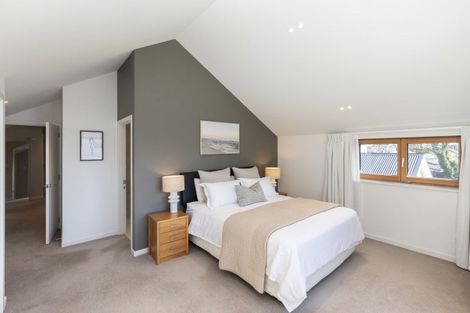 Photo of property in 18 College Avenue, Strowan, Christchurch, 8052