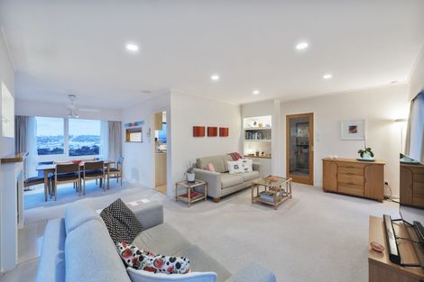 Photo of property in 51 Spence Road, Henderson, Auckland, 0612