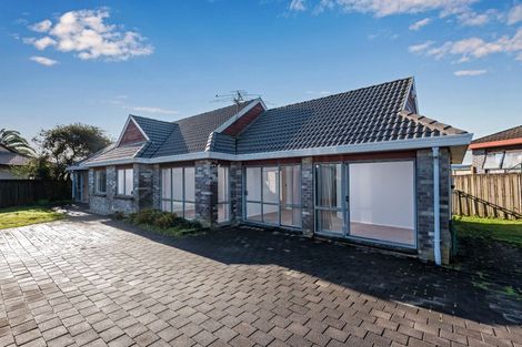 Photo of property in 18 Nedlands Place, Burswood, Auckland, 2013