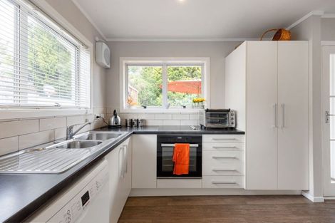 Photo of property in 3a Bellwood Place, Chartwell, Hamilton, 3210