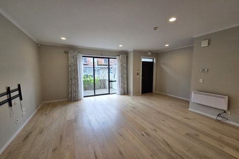 Photo of property in 213 Hobsonville Point Road, Hobsonville, Auckland, 0616