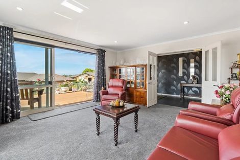 Photo of property in 41 Parkhaven Drive, Rosehill, Papakura, 2113