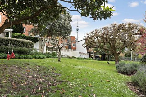 Photo of property in 9 Grattan Place, Freemans Bay, Auckland, 1011