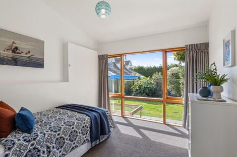 Photo of property in 394 Cashmere Road, Westmorland, Christchurch, 8025