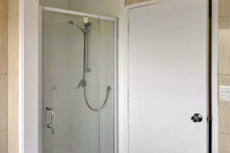 Photo of property in 25 Fitzherbert Avenue, West Harbour, Auckland, 0618