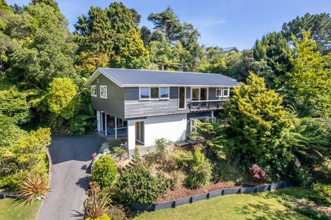 Photo of property in 34 Pinehaven Road, Pinehaven, Upper Hutt, 5019