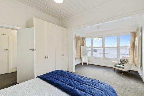 Photo of property in 210 Courtenay Street, New Plymouth, 4312