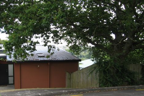 Photo of property in 42 Tizard Road, Birkenhead, Auckland, 0626