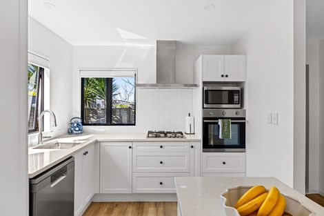 Photo of property in 4/48 Schnapper Rock Road, Schnapper Rock, Auckland, 0632