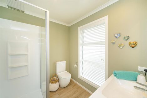 Photo of property in 19 George Street, Bulls, 4818