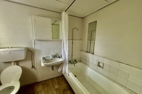 Photo of property in 2/12 Mcfaddens Road, St Albans, Christchurch, 8052