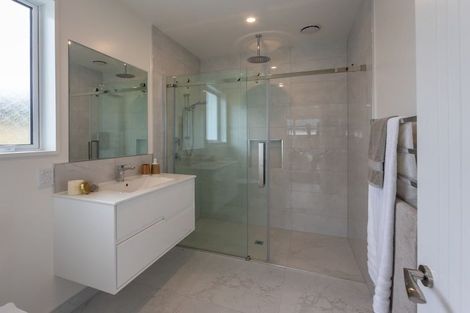 Photo of property in 23 Irvines Track, Halswell, Christchurch, 8025