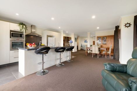 Photo of property in 34 Carrington Drive, Papamoa Beach, Papamoa, 3118