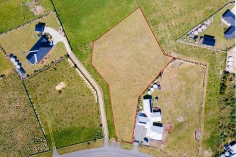 Photo of property in 16 Mowhia Grove, Waitarere, Levin, 5510