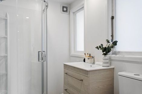 Photo of property in 12 Iveagh Bay Drive, Moana, 7875