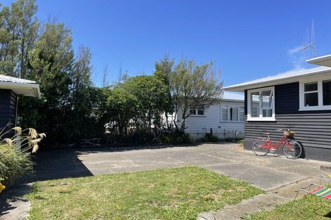 Photo of property in 35 Aotaki Street, Otaki, 5512
