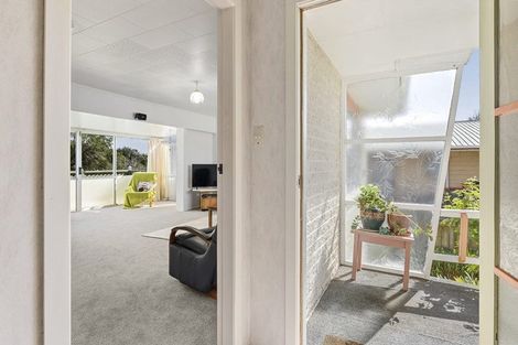 Photo of property in 7 Silby Street, Waitara, 4320